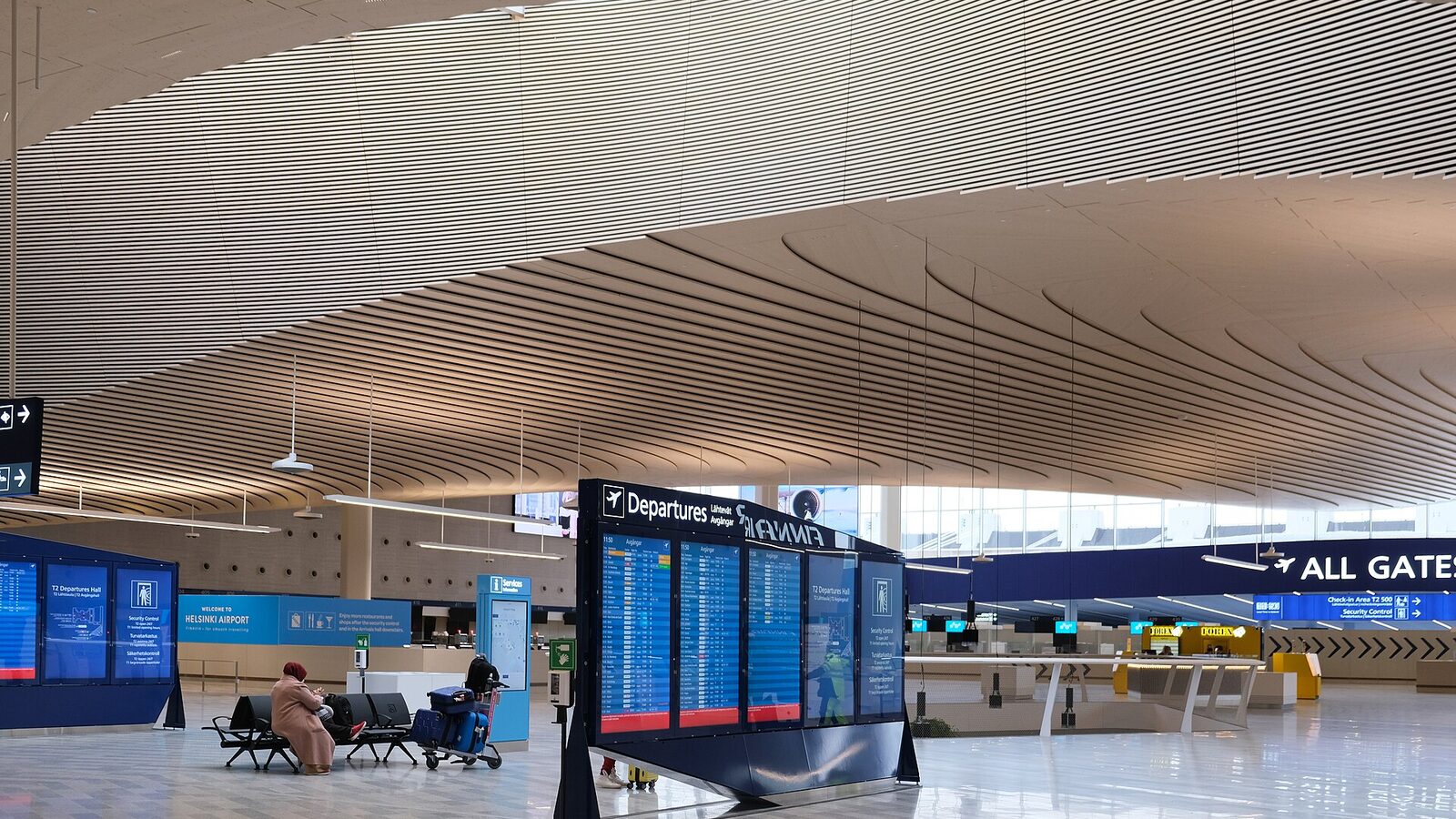 Helsinki airport departure hall