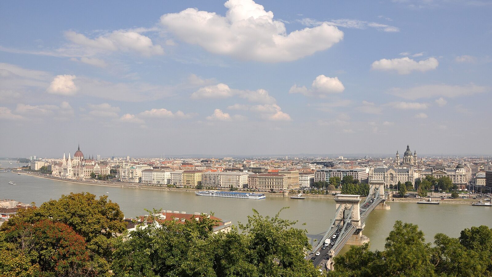Budapest (Hungary): panorama of the Danube and Pest, seen from Buda Castle Hill