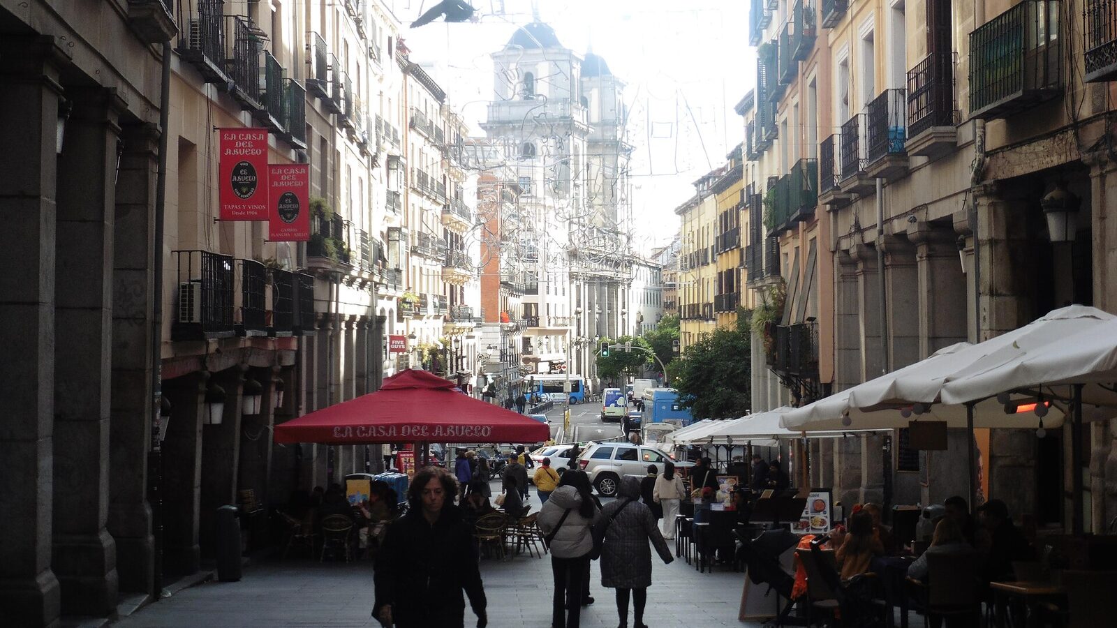 Plaza Mayor de Madrid ( Deception,