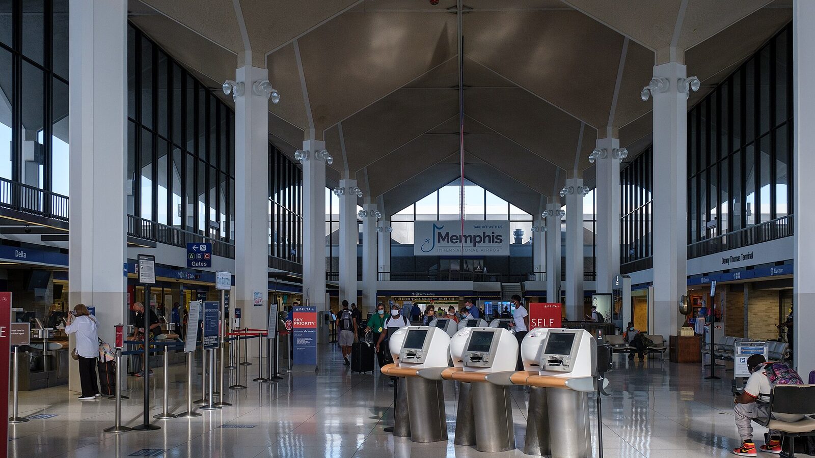 Photo of the checkin counters on the departures level of Memphis International Airport