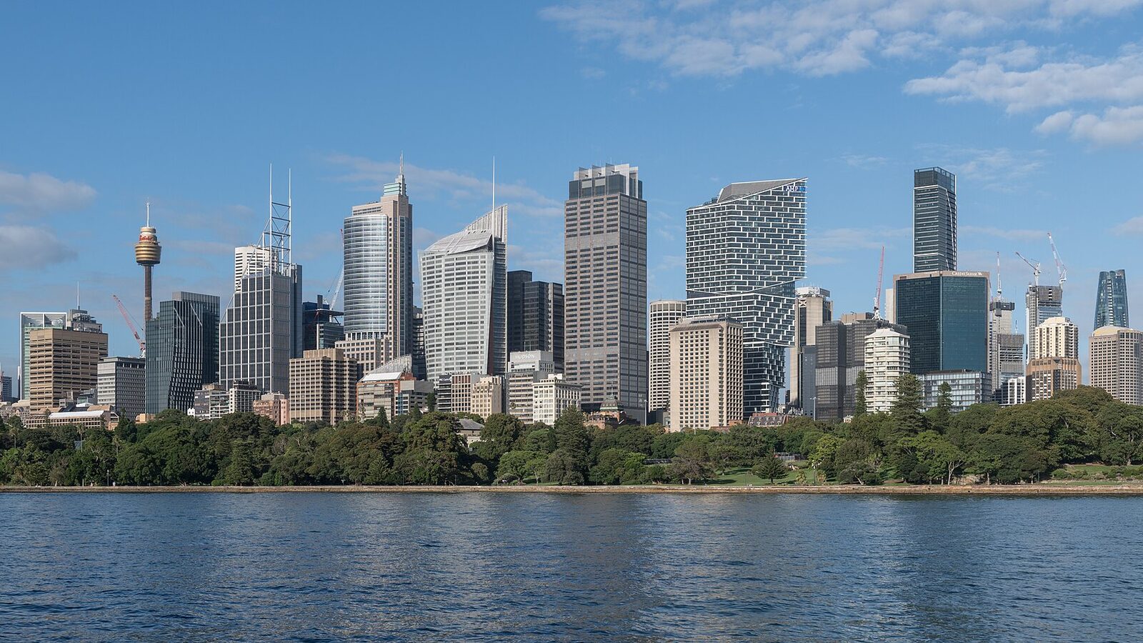 A northeast view of Sydney CBD