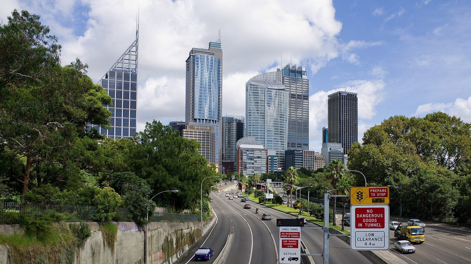 Cahill Expressway and the Sydney CBD as seen from Art Gallery Road