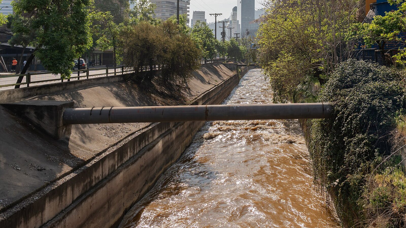 Mapocho River Canal, Santiago de Chile