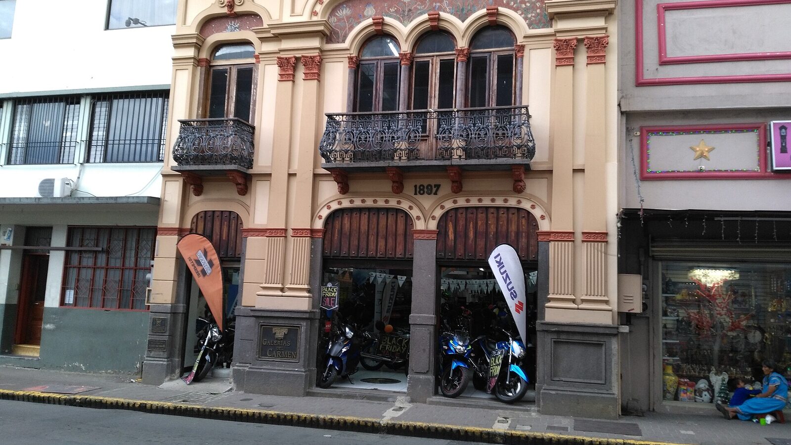 Casa de la familia Velásquez Díaz-Granados en la Calle 0 Alfredo Volio Jiménez, entre Avenidas 1 y 3 de SJO