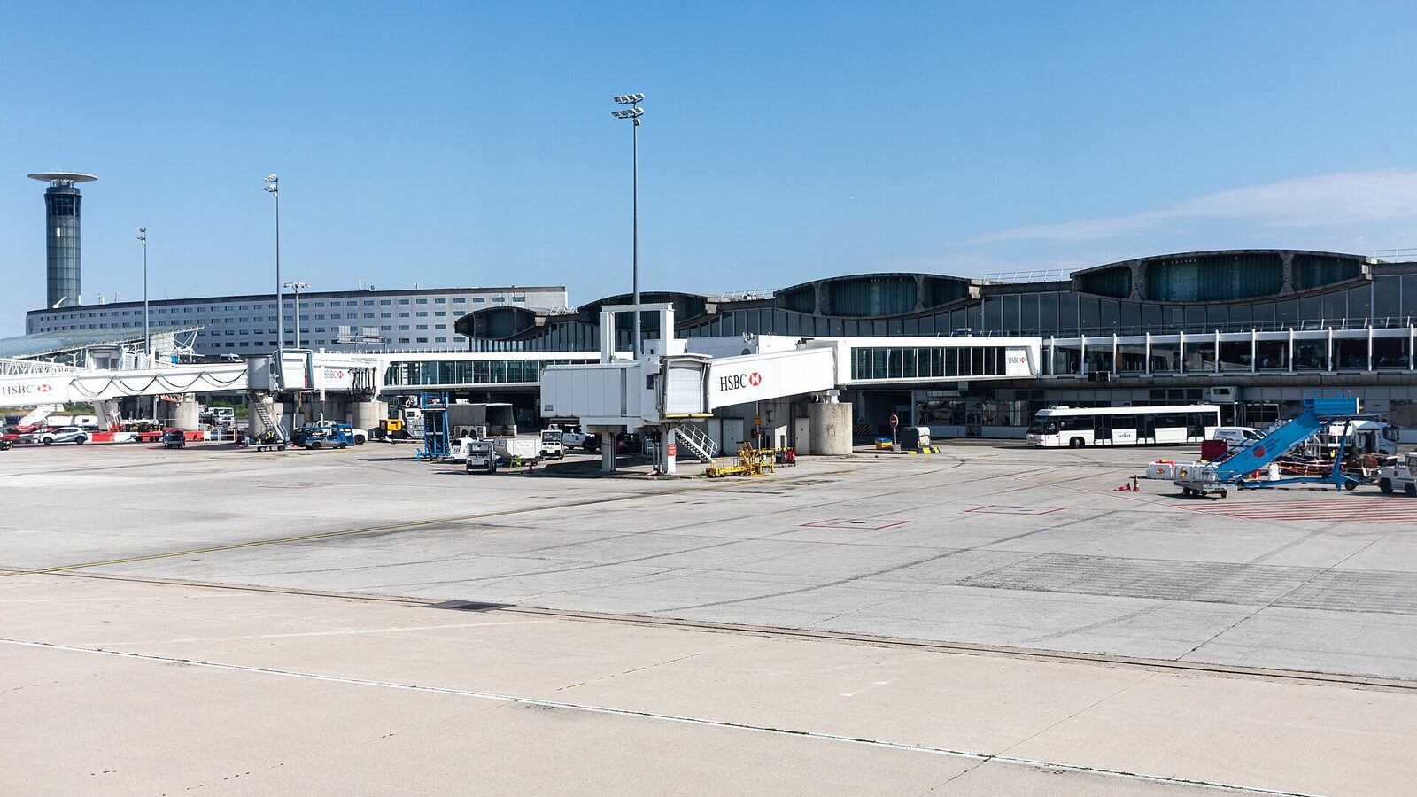 Jet bridges at Terminal 2 of Paris-Charles de Gaulle Airport