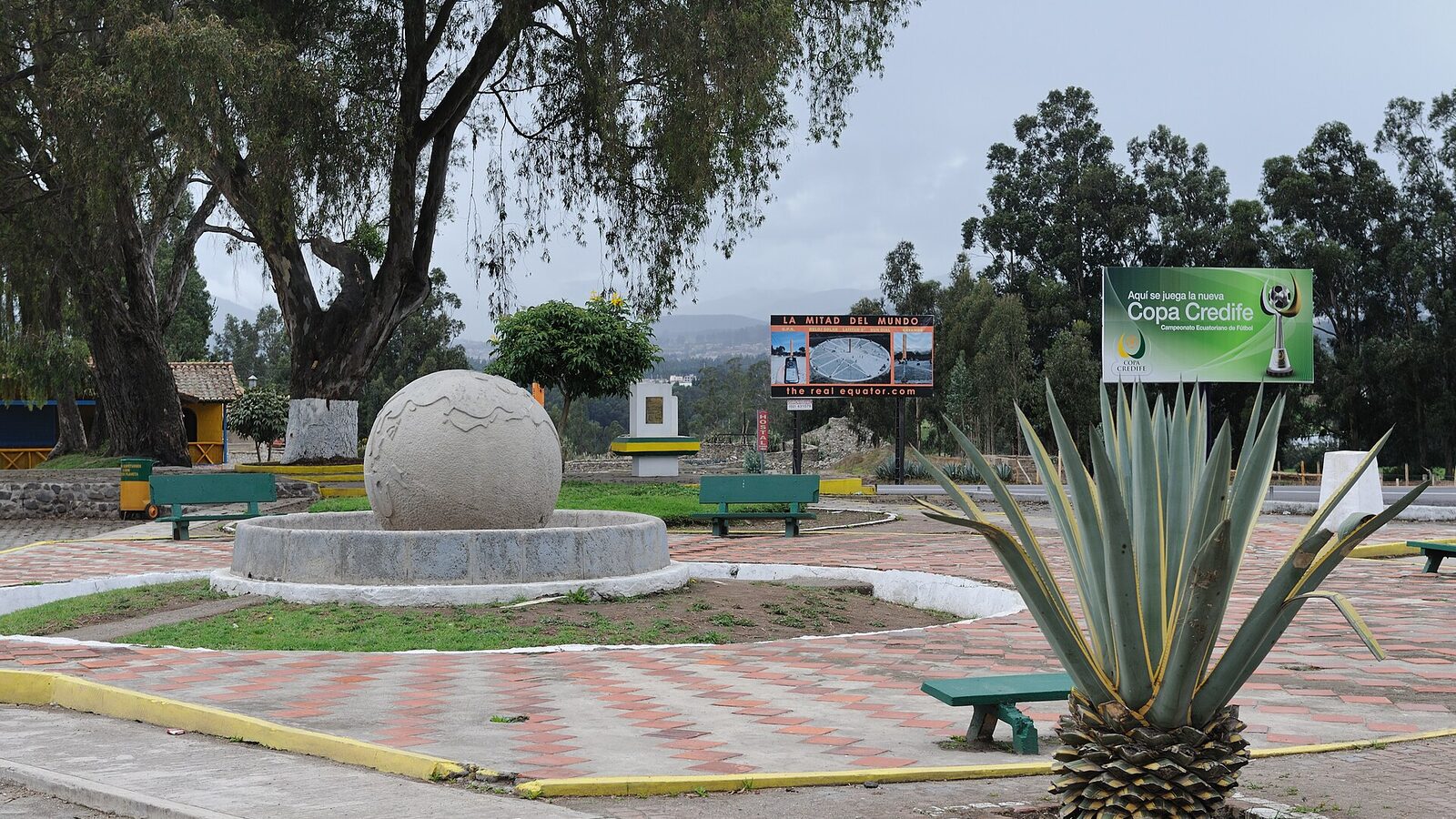 Ecuador Equator SW Cayambe 78 10 36 W a